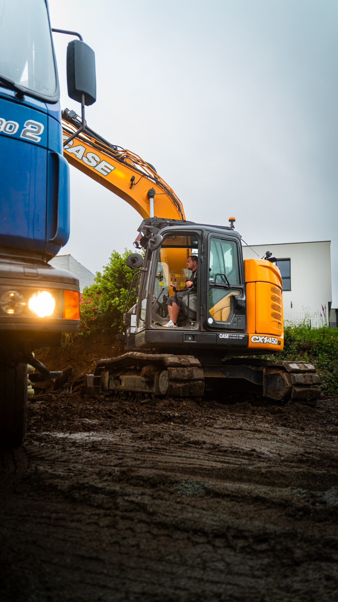 Pelleteuse CASE CX145D sur chantier