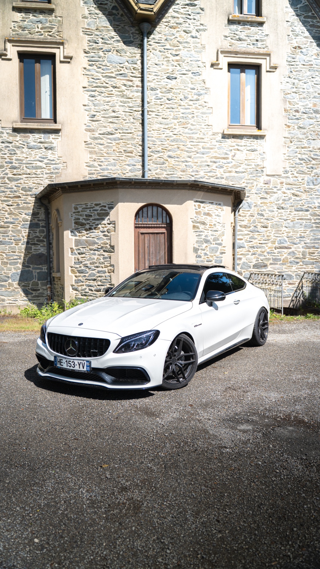 Mercedes-AMG C63 blanche vue arrière